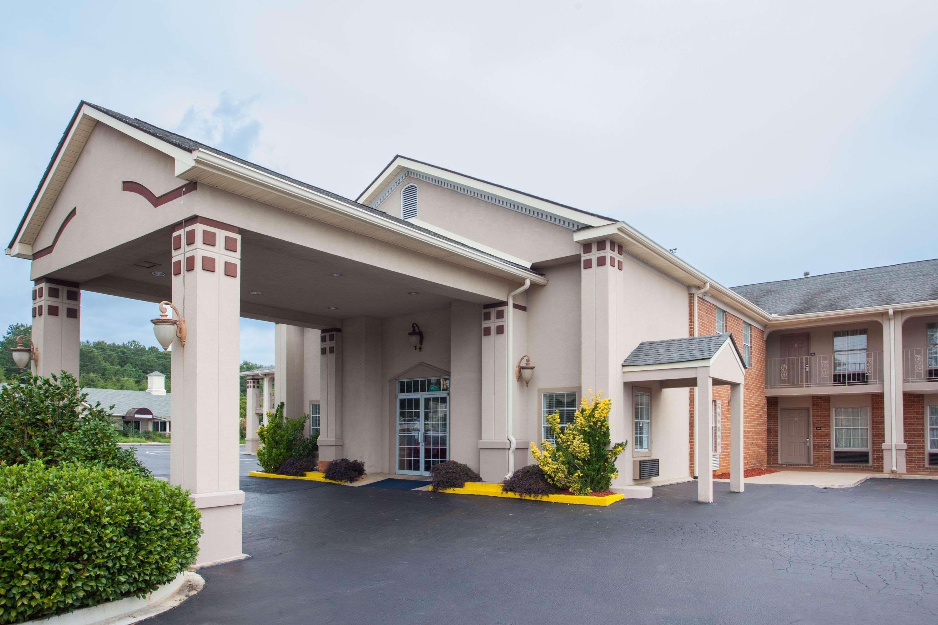 Super 8 By Wyndham Covington Ξενοδοχείο Εξωτερικό φωτογραφία